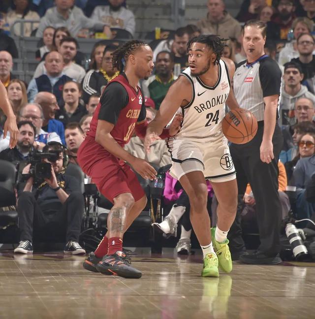 少拿900万，只为一个自由身